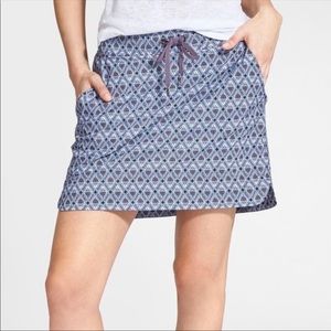 Athleta Blue Patterned Skort with Drawstring